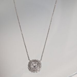 Elegant Silver tone Necklace